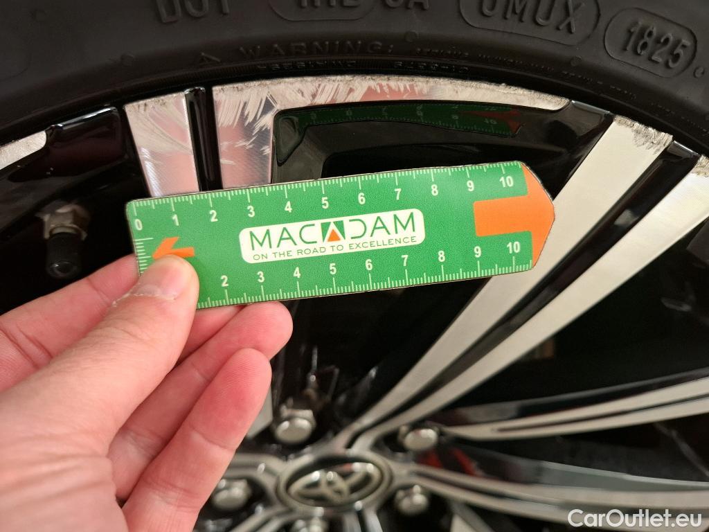  Toyota  Corolla TOYOTA  Touring Sports 2018 5P Break Hybride 184h Design #44