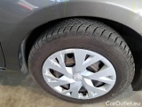  Toyota  Yaris TOYOTA  / 2017 / 5P / BERLINA 1.5 HYBRID ACTIVE #17