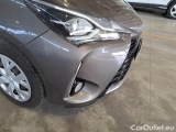  Toyota  Yaris TOYOTA  / 2017 / 5P / BERLINA 1.5 HYBRID ACTIVE #45