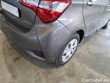  Toyota  Yaris TOYOTA  / 2017 / 5P / BERLINA 1.5 HYBRID ACTIVE #60