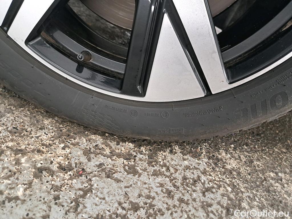  Volvo  XC 40 XC40 Pro Recharge Pure Electric AWD 78kWh BVA #23