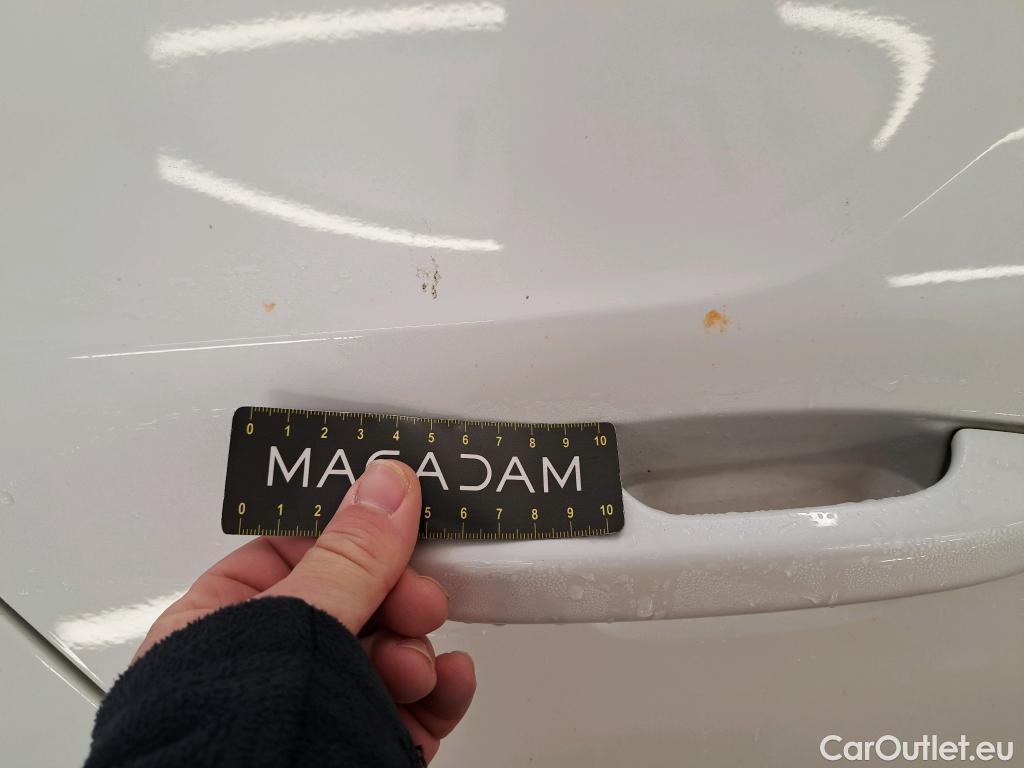  Volvo  XC 40 XC40 Pro Recharge Pure Electric AWD 78kWh BVA #31