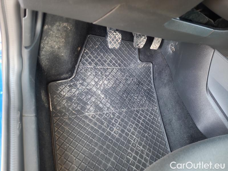  Skoda  Fabia  3 (2015)  1.0TSI 70 Active #9