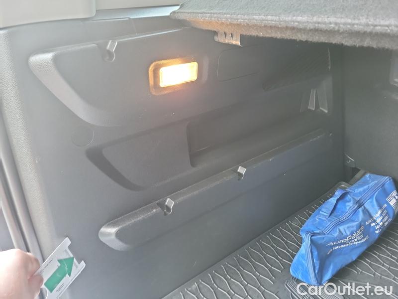  Opel  Combo   E Cargo (2018) C.Life 1.5CDTI 96 Elegance+ #13