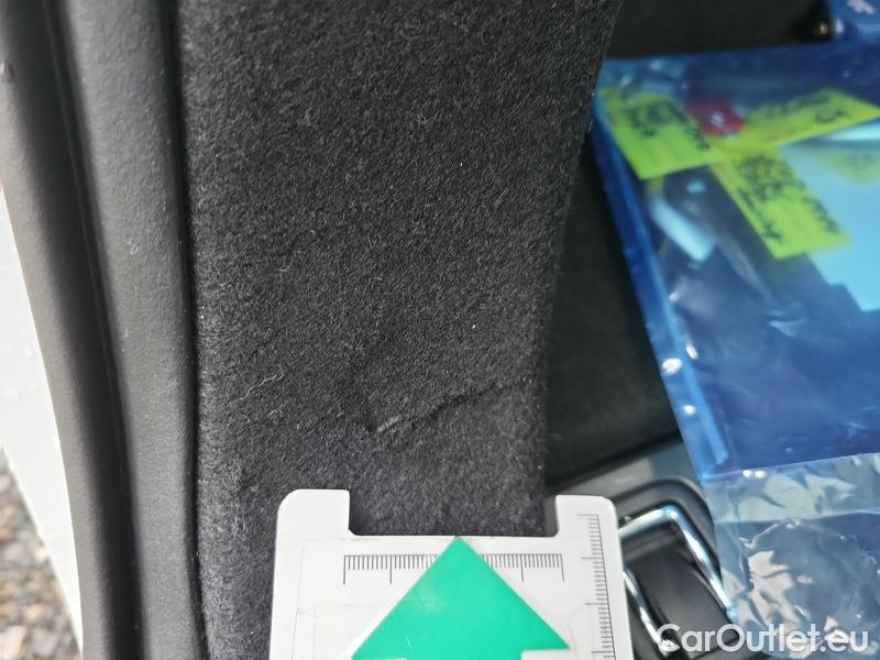  Hyundai  i30  (PD)(01.2017 ->)  Kom. 1.5T MHEV Premium AT #3