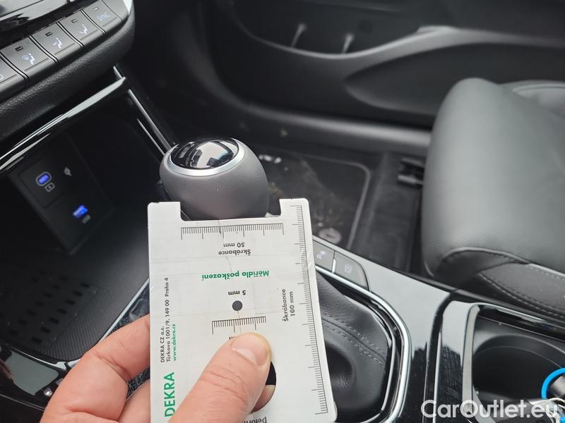  Hyundai  i30  (PD)(01.2017 ->)  Kom. 1.5T MHEV Premium AT #11