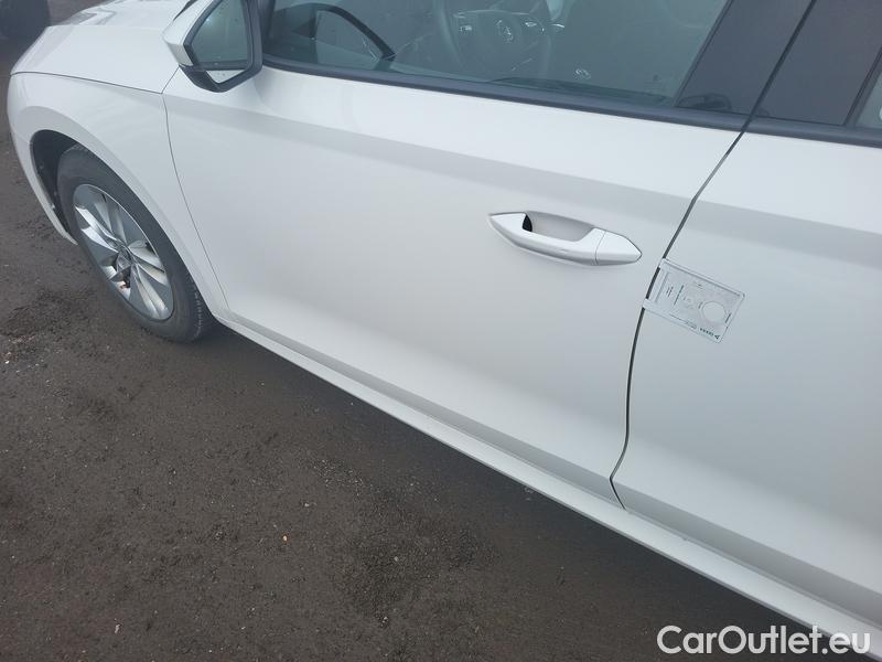  Skoda  Octavia  Lim. (NX3)(2020)  1.0TSI 81 Ambition #3