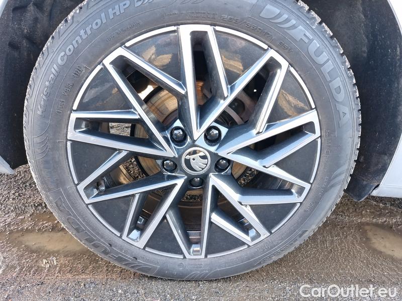  Skoda  Octavia  Combi (NX3)(2020) Oct.Combi 1.5TSI 110 Style Aut #15