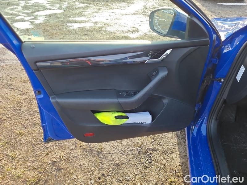  Skoda  Octavia  Combi  (5E5)(03.2017->) Co1.6TDI85 Style #14