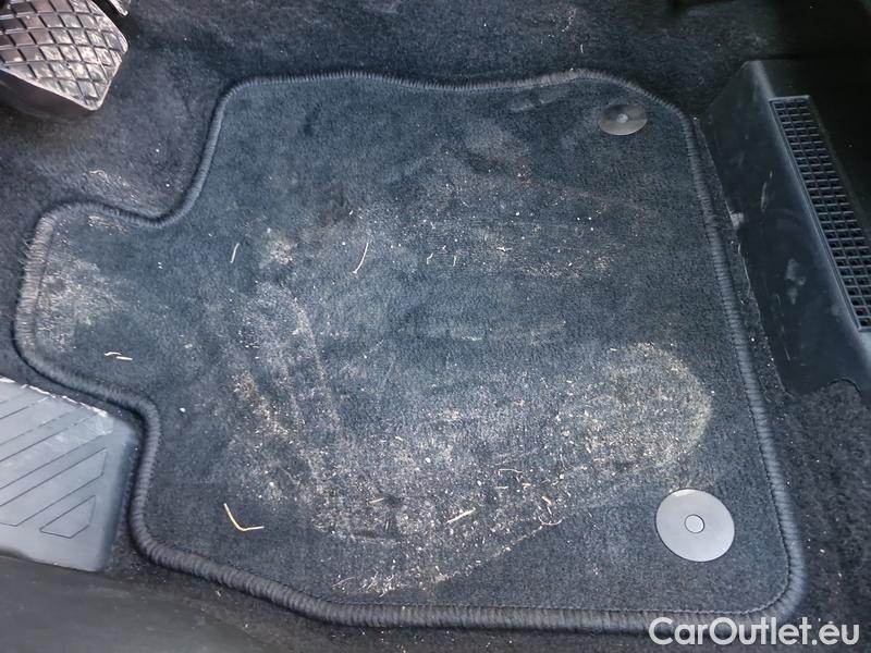  Skoda  Octavia  Combi (NX3)(2020) Oct.Combi 1.5TSI 110 Style Aut #5