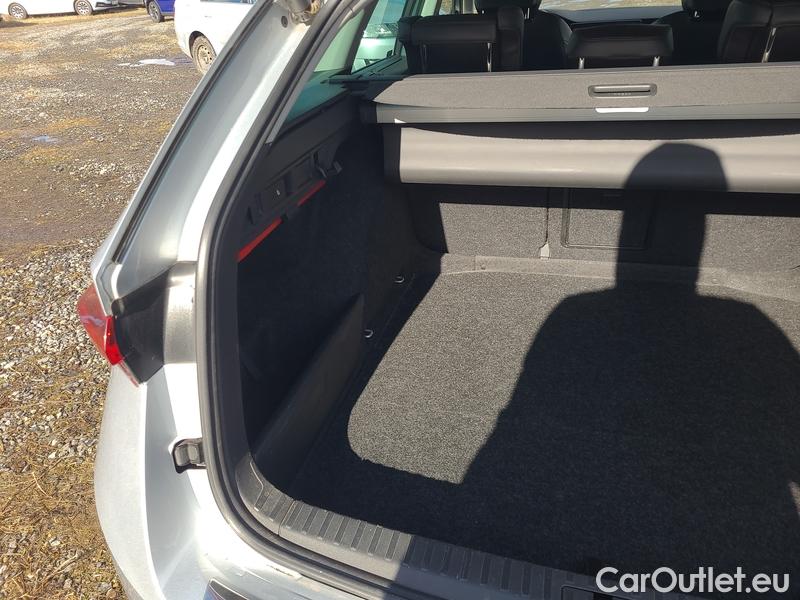  Skoda  Octavia  Combi (NX3)(2020) Oct.C.2.0TDI 110 4x4 Style AT #18