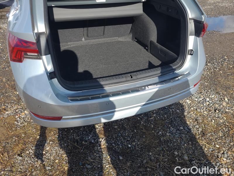  Skoda  Octavia  Combi (NX3)(2020) Oct.C.2.0TDI 110 4x4 Style AT #14