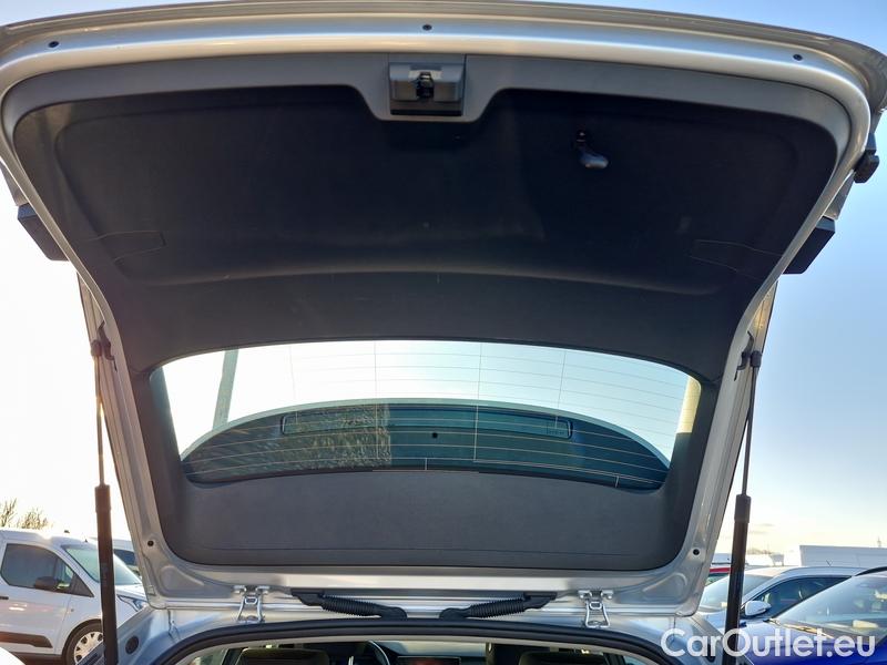  Skoda  Octavia  Combi (NX3)(2020) Oct.Combi 1.5TSI 110 Style Aut #10