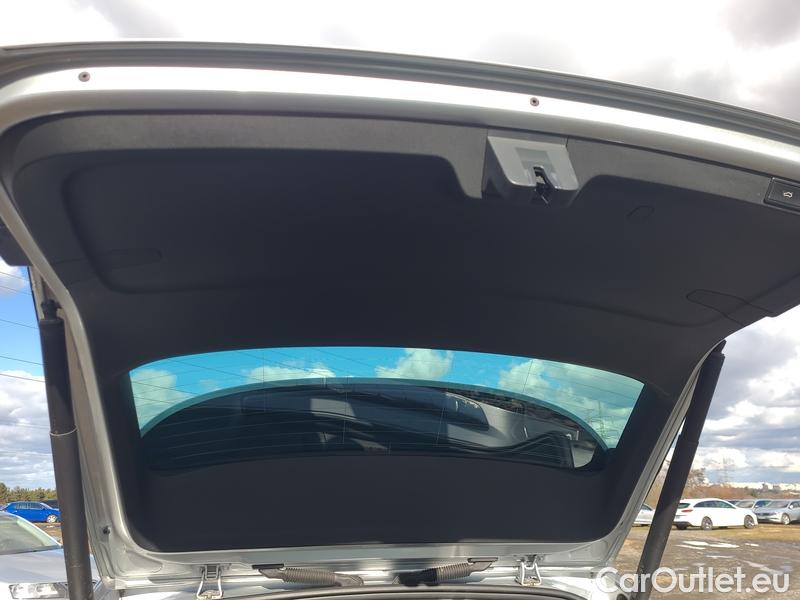  Skoda  Octavia  Combi (NX3)(2020) Oct.C.2.0TDI 110 4x4 Style AT #17