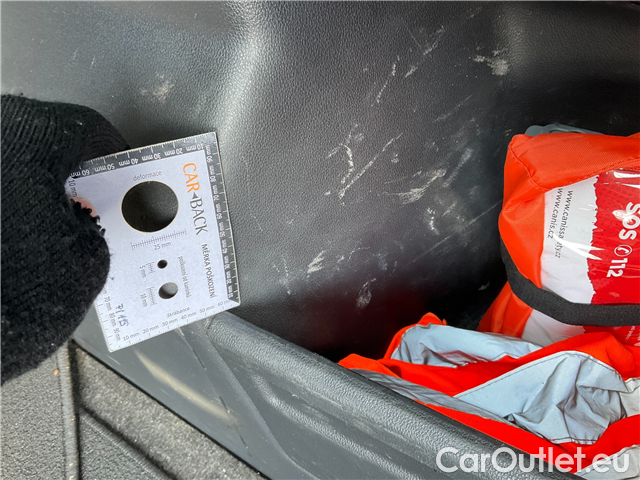  Skoda  Fabia  Com.1.0TSI 70 Ambition #12