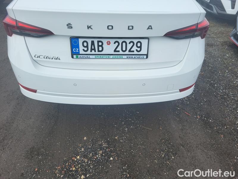  Skoda  Octavia  Lim. (NX3)(2020)  1.0TSI 81 Ambition #4
