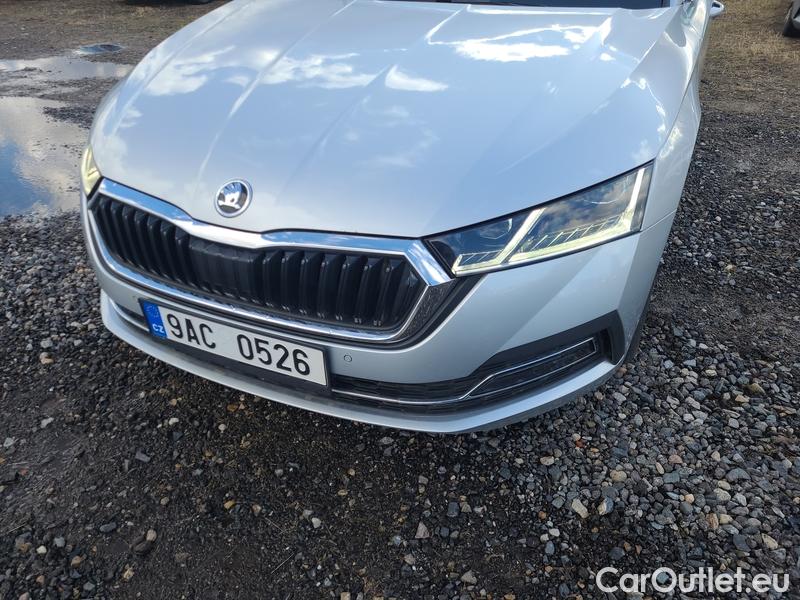  Skoda  Octavia  Combi (NX3)(2020) Oct.C.2.0TDI 110 4x4 Style AT #10