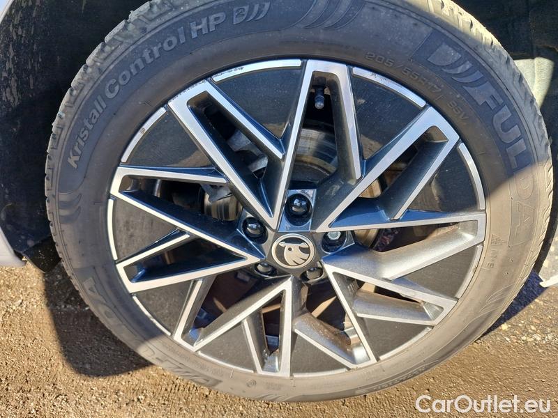  Skoda  Octavia  Combi (NX3)(2020) Oct.Combi 1.5TSI 110 Style Aut #5