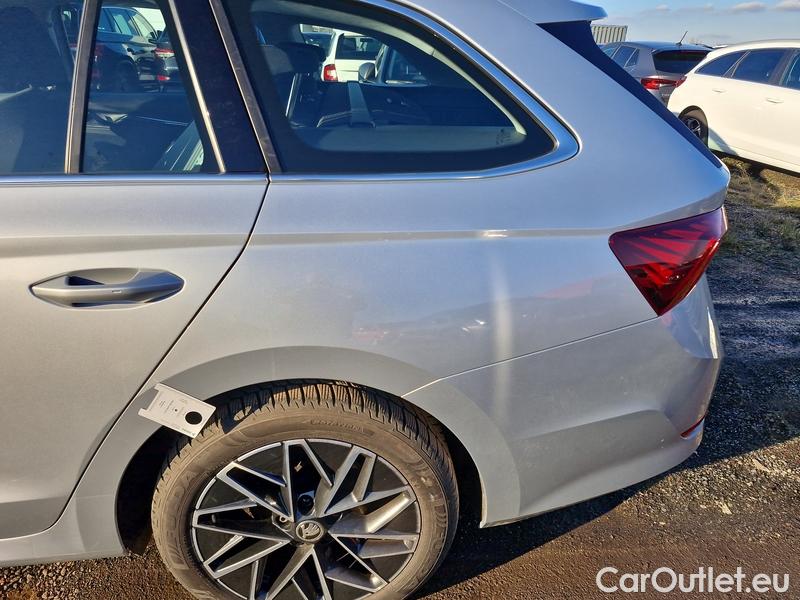  Skoda  Octavia  Combi (NX3)(2020) Oct.Combi 1.5TSI 110 Style Aut #9