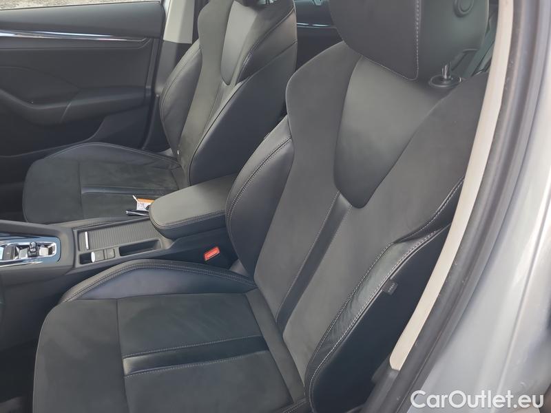  Skoda  Octavia  Combi (NX3)(2020) Oct.C.2.0TDI 110 4x4 Style AT #9