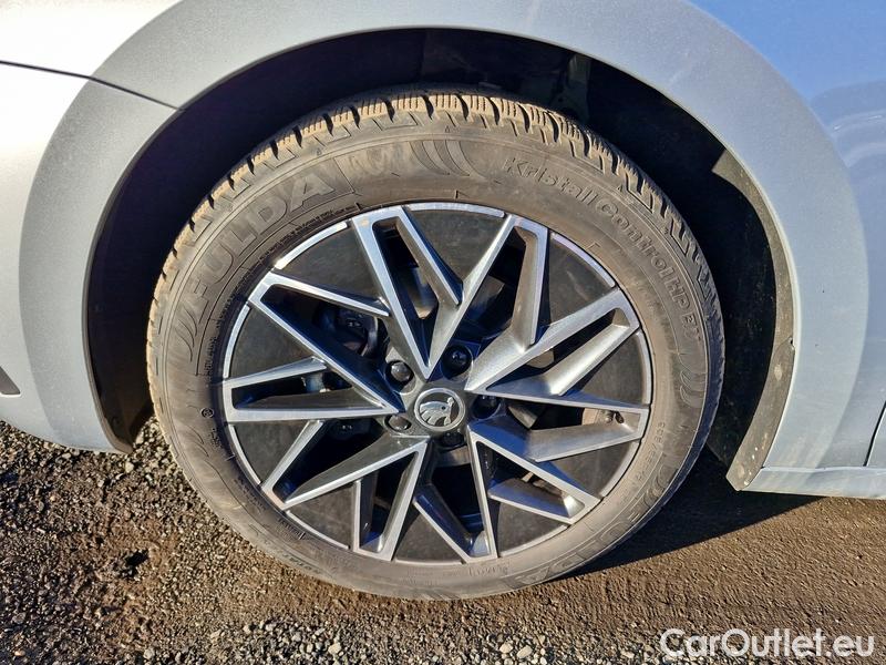  Skoda  Octavia  Combi (NX3)(2020) Oct.Combi 1.5TSI 110 Style Aut #3