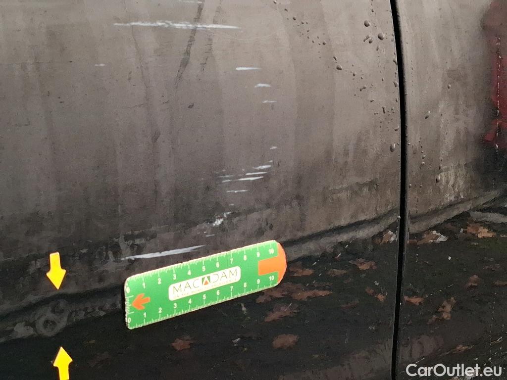  Audi  A4  Avant 30 TDI Business Line 2.0 TDI 135CV BVA7 E6d #6