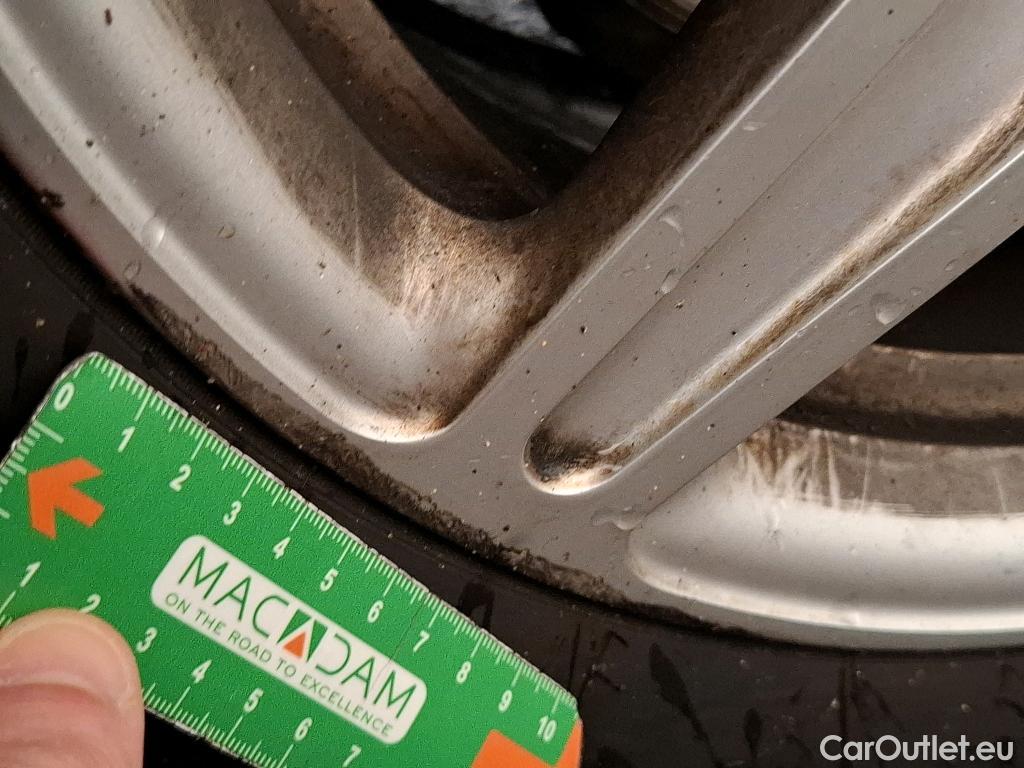  Audi  A4  Avant 30 TDI Business Line 2.0 TDI 135CV BVA7 E6d #9