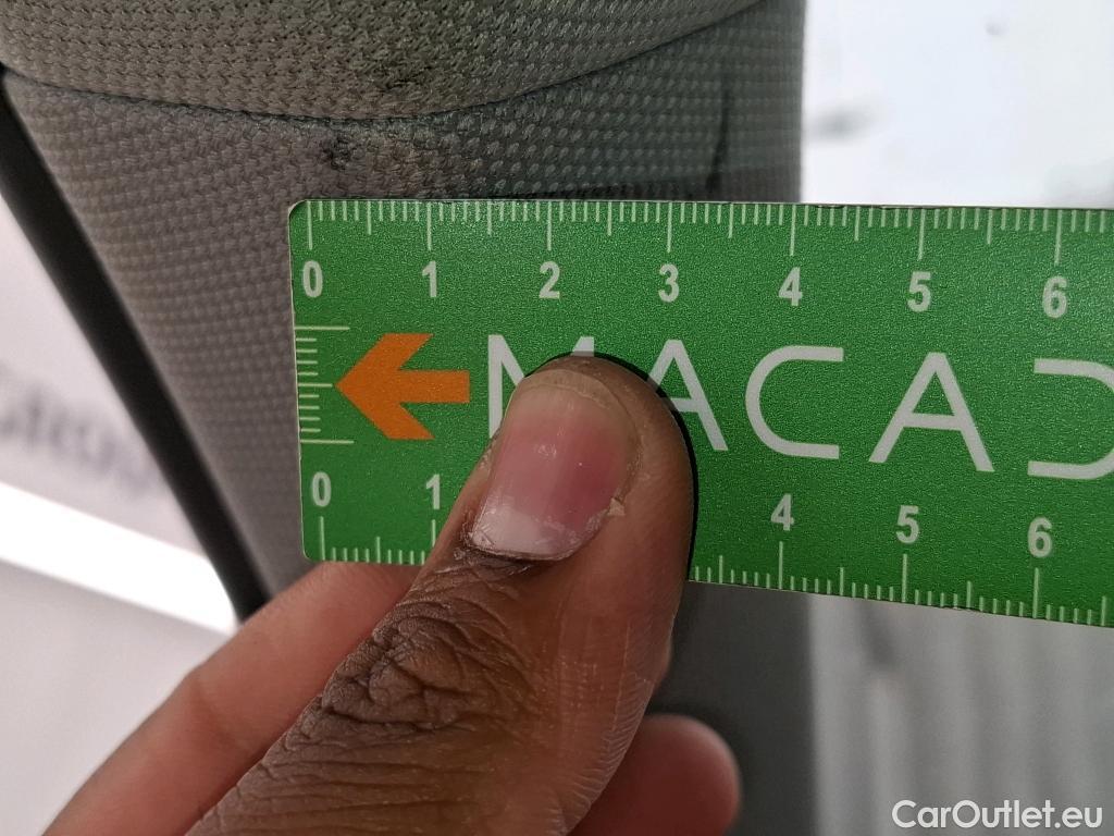  Audi  A4 AUDI  Avant / 2019 / 5P / Break 35 TDI 163 S tronic Business line #86