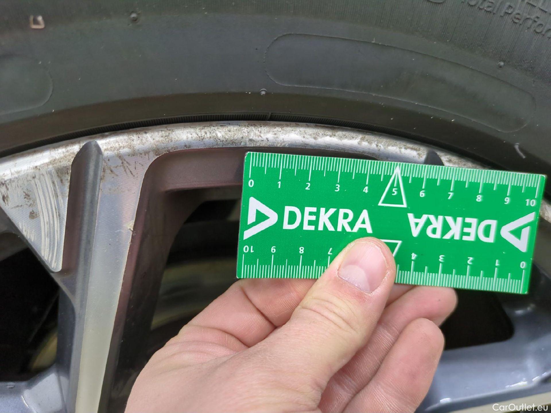  Bmw  X1 Série  sDrive16d Lounge 1.5 115CV BVA7 E6d #17