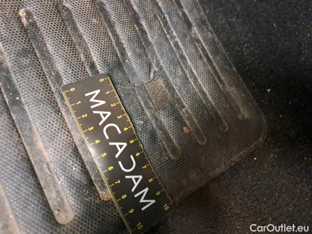  Citroen  C3  Feel Pack 1.5 BlueHDI 100CV BVM6 E6d #46