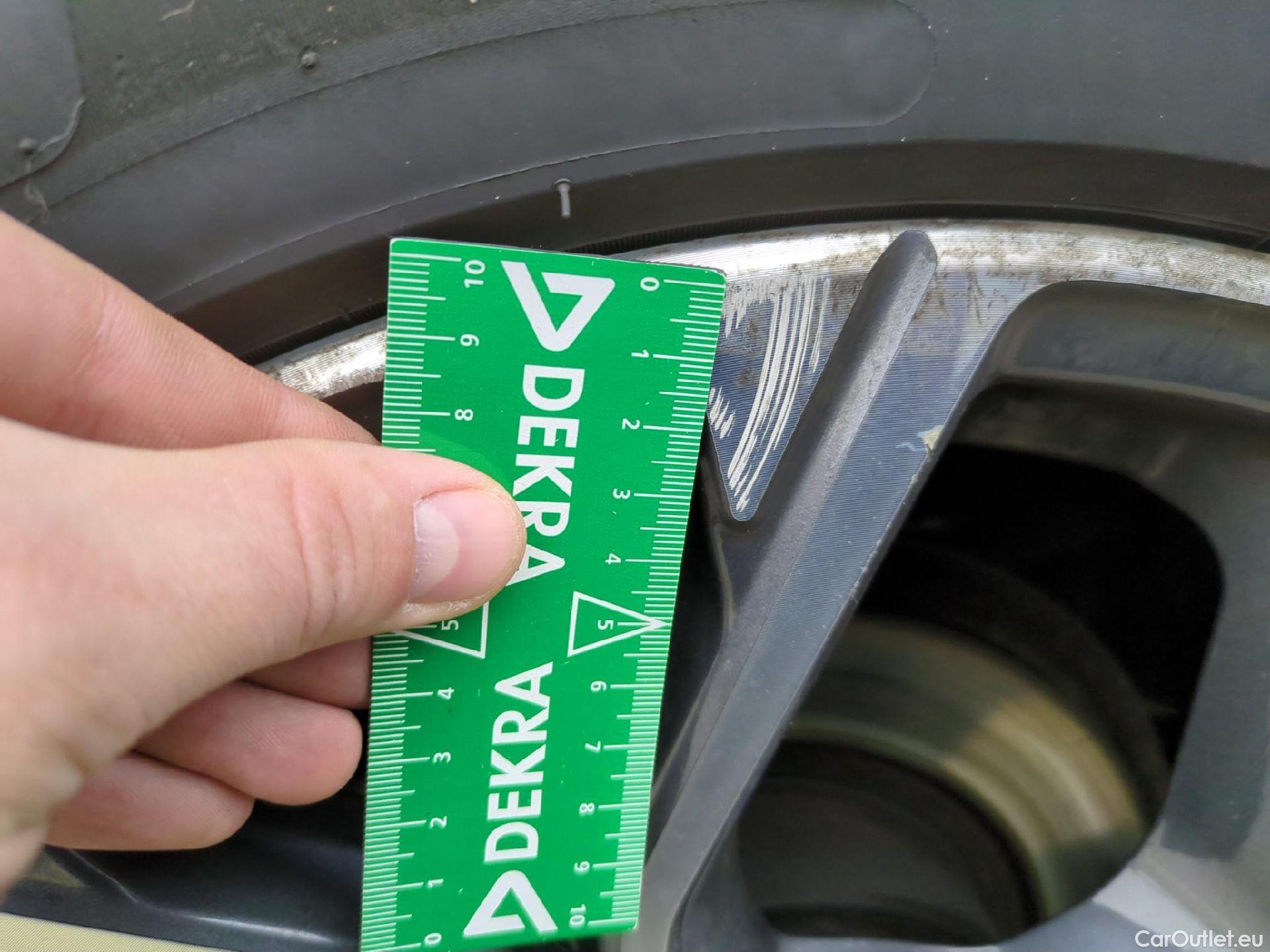  Bmw  X1 Série  sDrive16d Lounge 1.5 115CV BVA7 E6d #19