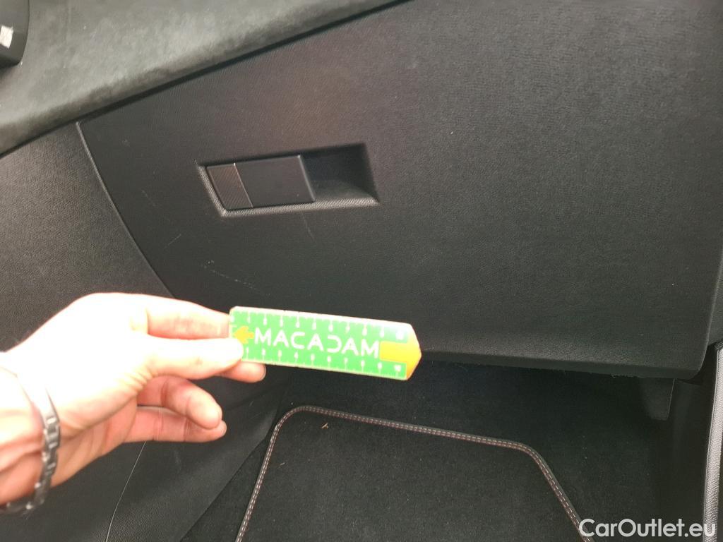  DS  DS7 7 Crossback Performance Line + 1.5 BlueHDi 130CV BVA8 E6d #4