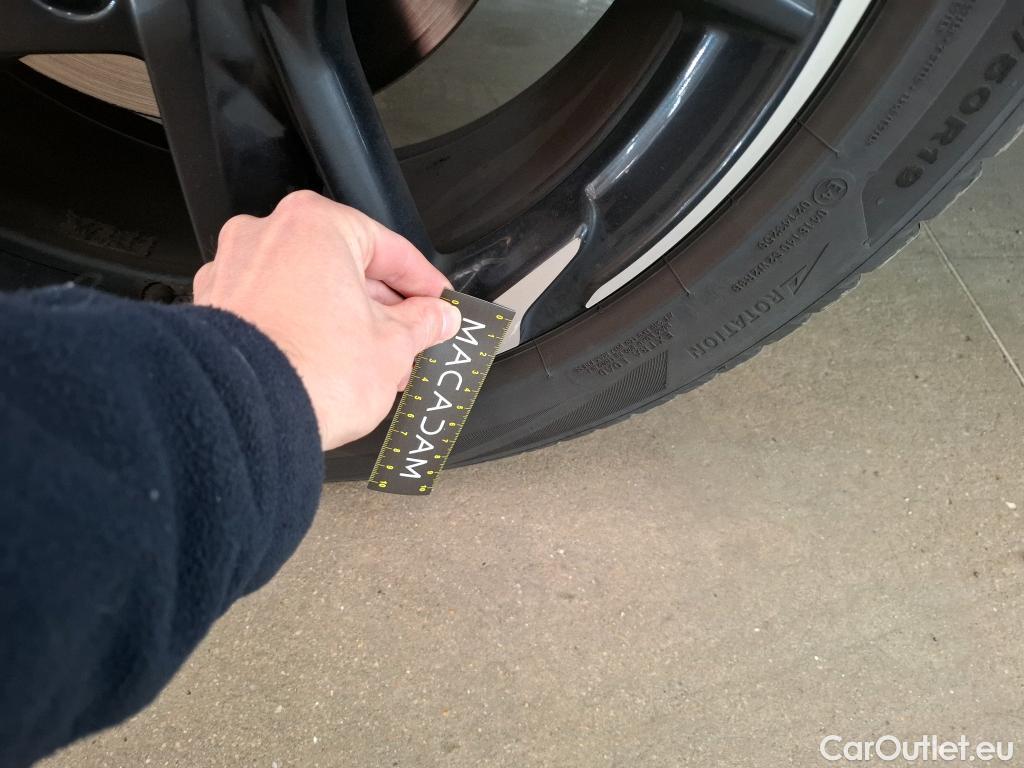  DS  DS7 DS DS 7 Crossback / 2017 / 5P / SUV BlueHDi 130 Auto PERFORMANCE Line + #19