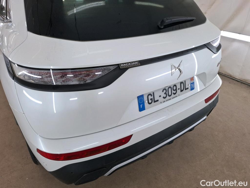  DS  DS7 DS DS 7 Crossback / 2017 / 5P / SUV BlueHDi 130 Auto PERFORMANCE Line + #31