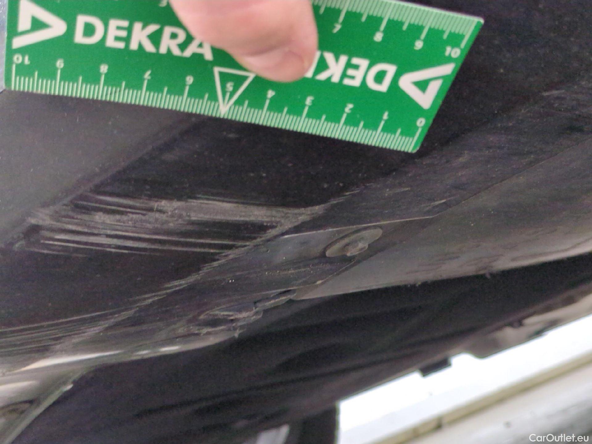  Bmw  2 Tourer BMW Série 2 Active Tourer / 2021 / 5P / monospace 225e xDrive 245ch Business Design DKG7 #24