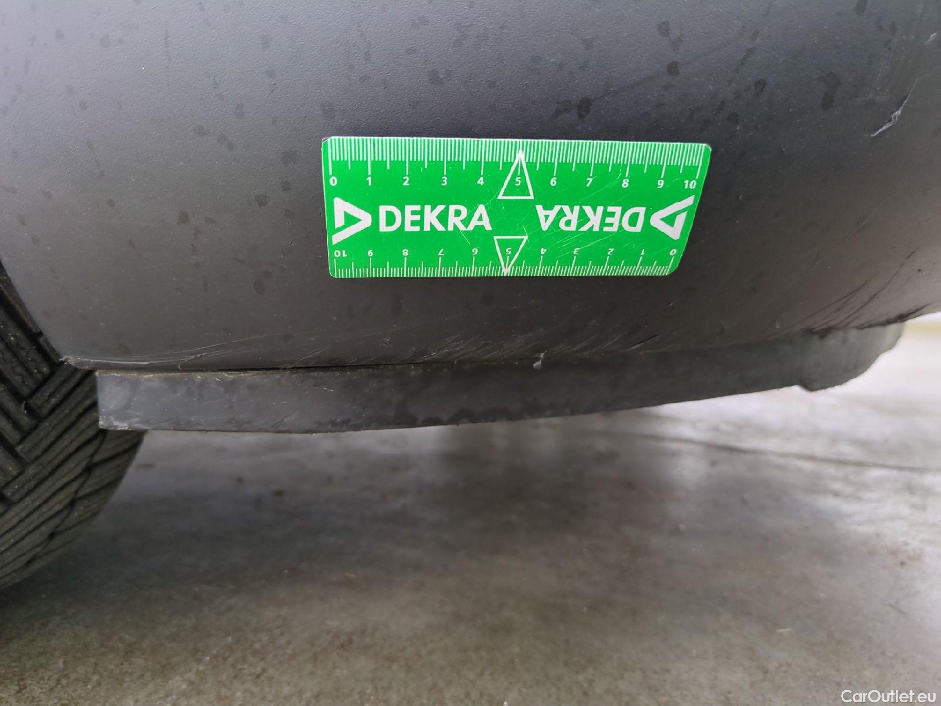  Citroen  C4 Cactus  Feel Business 1.5 BlueHDi 100CV BVM6 E6d #21