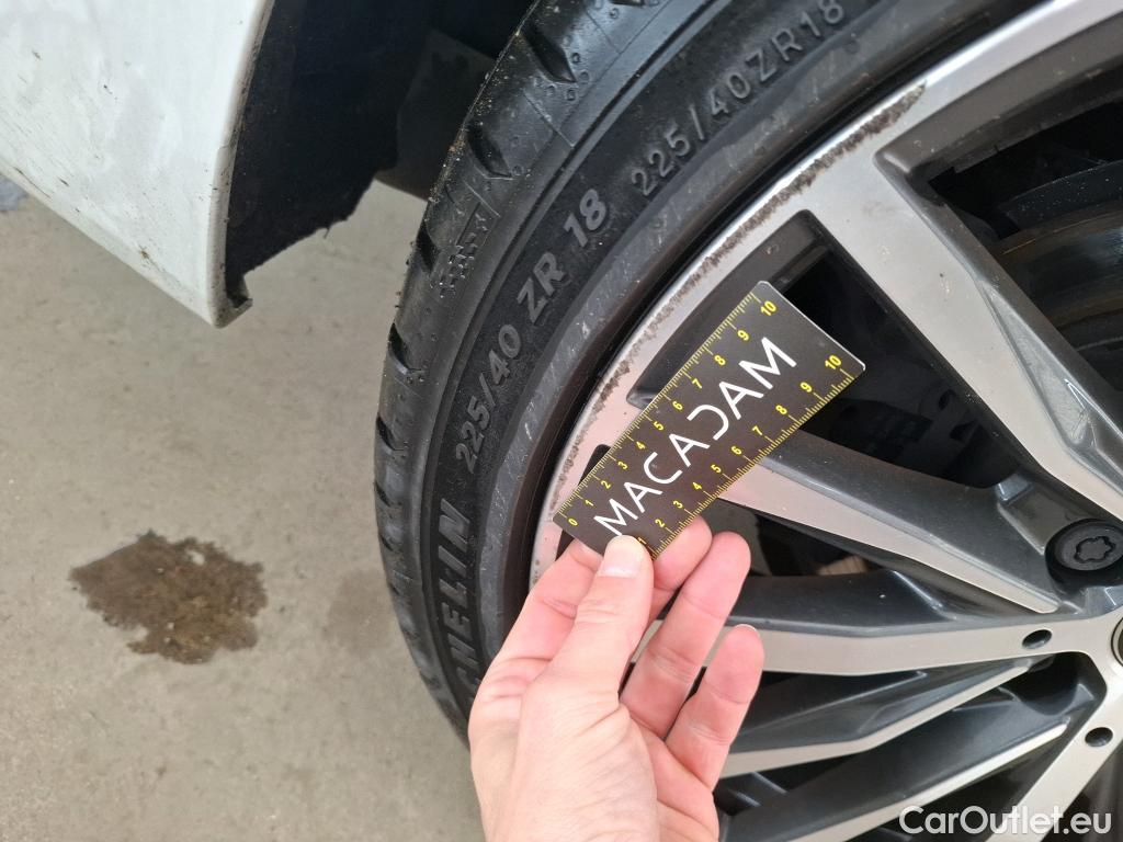  Bmw  Serie 2 BMW Série 2 Gran Coupé / 2019 / 4P / Berline 218D AUTO Business Design #24