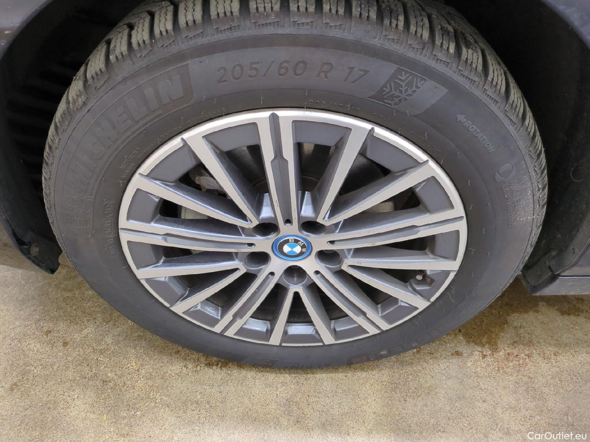  Bmw  2 Tourer BMW Série 2 Active Tourer / 2021 / 5P / monospace 225e xDrive 245ch Business Design DKG7 #10