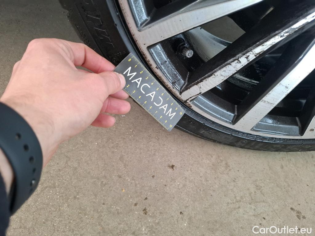  Bmw  Serie 2 BMW Série 2 Gran Coupé / 2019 / 4P / Berline 218D AUTO Business Design #16