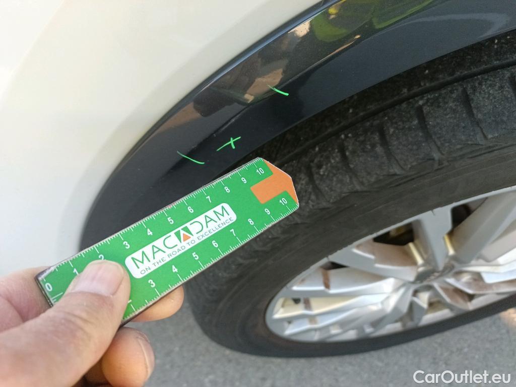  Audi  Q2 AUDI  / 2016 / 5P / todoterreno Design 30 TFSI 85kW (116CV) #2