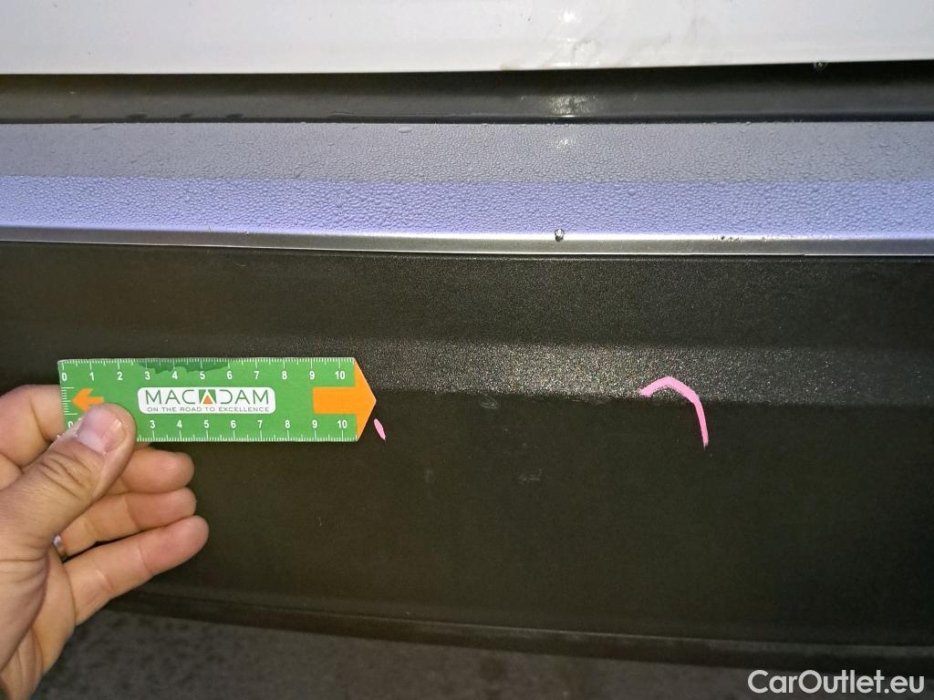  Peugeot  2008 PEUGEOT  / 2019 / 5P / todoterreno Active Pack BlueHDI 81kW (110CV) #3