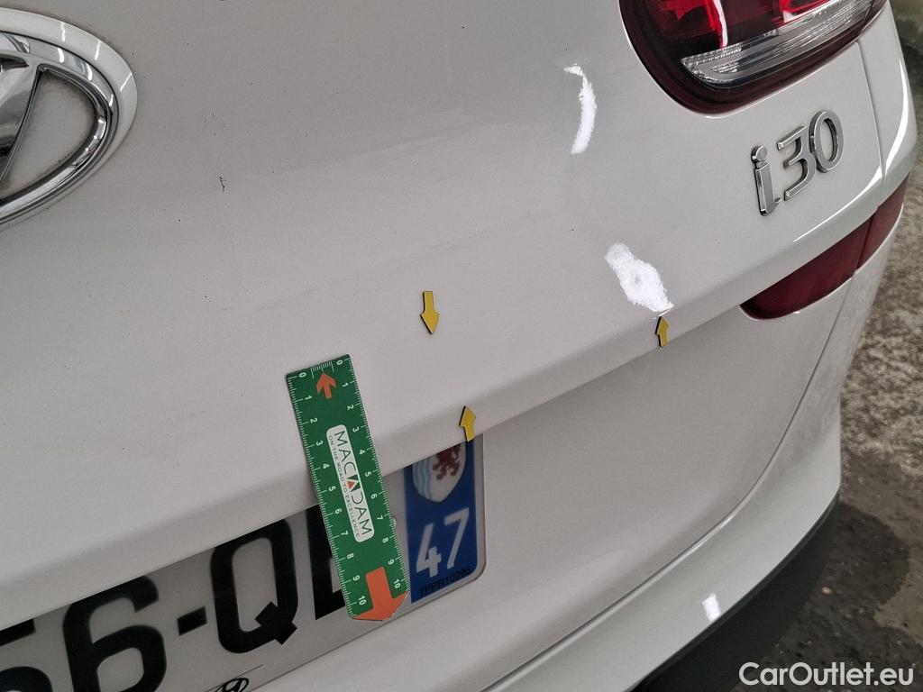  Hyundai  i30 HYUNDAI  Sport Wagon / 2020 / 5P / Break 1.0 T-GDI 120 DCT-7 MHEV CREATIVE SW #26