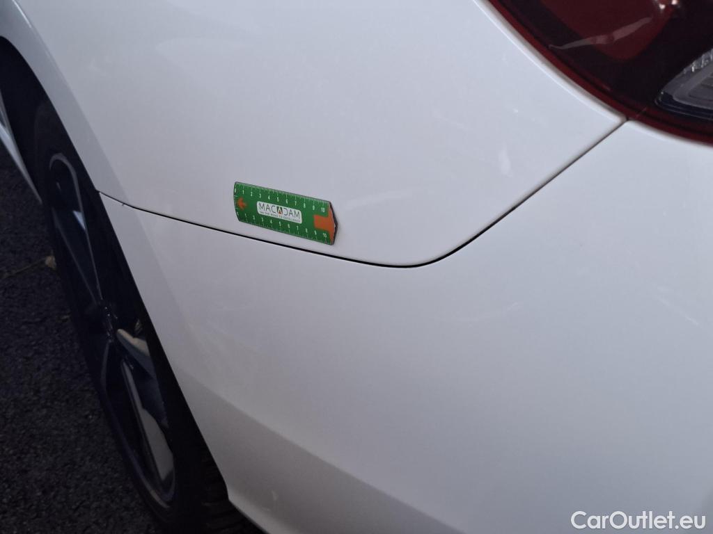  Hyundai  i30 HYUNDAI  Sport Wagon / 2020 / 5P / Break 1.0 T-GDI 120 DCT-7 MHEV CREATIVE SW #39