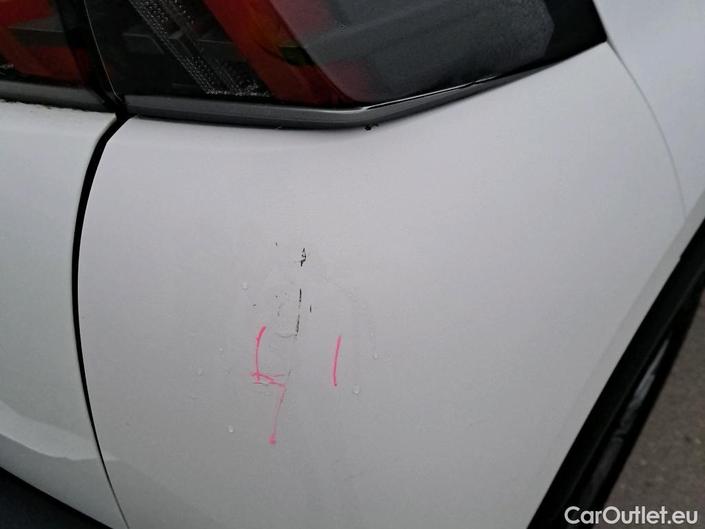  Peugeot  2008 PEUGEOT  / 2019 / 5P / todoterreno Active Pack BlueHDI 81kW (110CV) #15