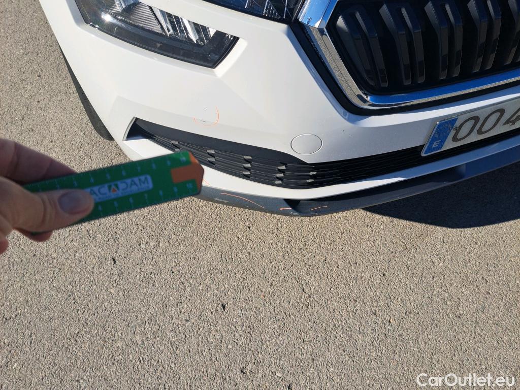  Skoda  KAMIQ SKODA  1.0 TSI 81kW (110CV) DSG Ambition #5