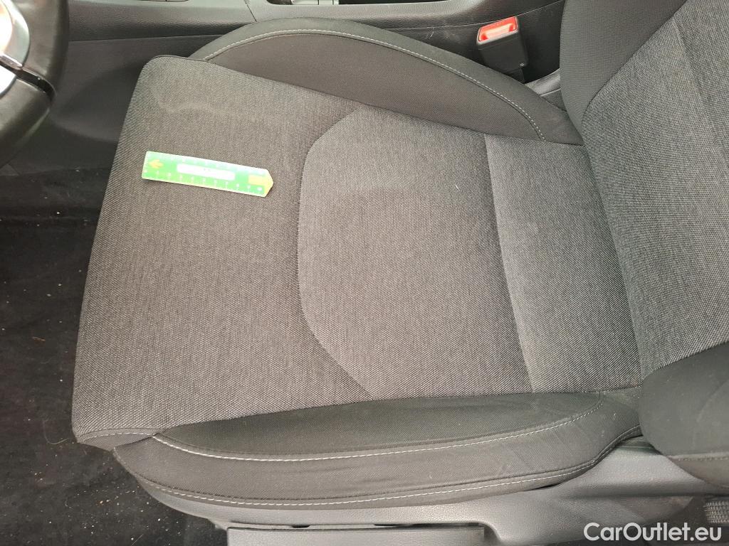  Hyundai  i30 HYUNDAI  Sport Wagon / 2020 / 5P / Break 1.0 T-GDI 120 DCT-7 MHEV CREATIVE SW #28