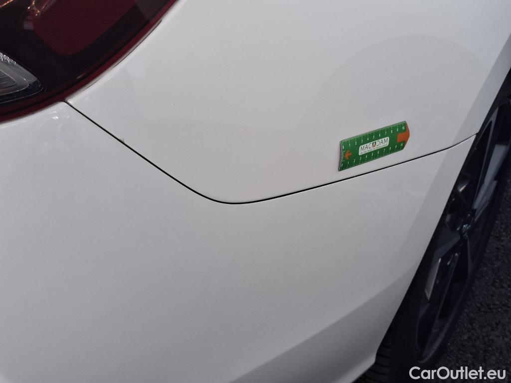  Hyundai  i30 HYUNDAI  Sport Wagon / 2020 / 5P / Break 1.0 T-GDI 120 DCT-7 MHEV CREATIVE SW #40