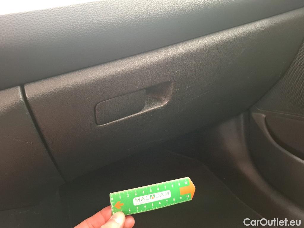  Hyundai  i30 HYUNDAI  Sport Wagon / 2020 / 5P / Break 1.0 T-GDI 120 DCT-7 MHEV CREATIVE SW #13