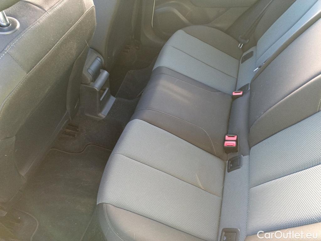  Audi  Q2 AUDI  / 2016 / 5P / todoterreno Design 30 TFSI 85kW (116CV) #3