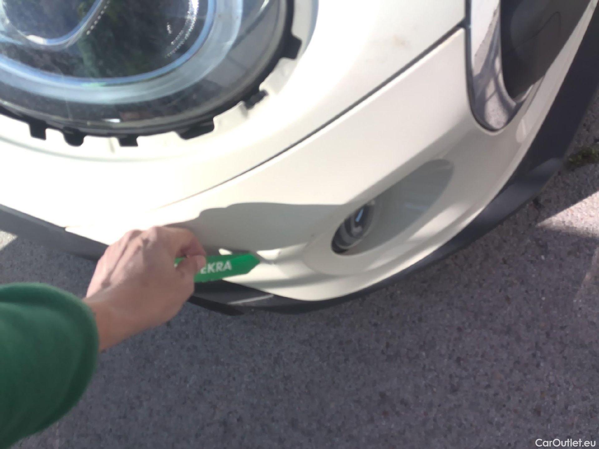  Mini  Cooper MINI MINI / 2014 / 5P / berlina con portón ONE 5 PUERTAS (CX) #4